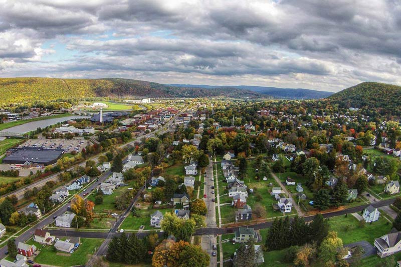 Fiber Optics: From Scientific Breakthrough to Transforming the Internet in Upstate New York